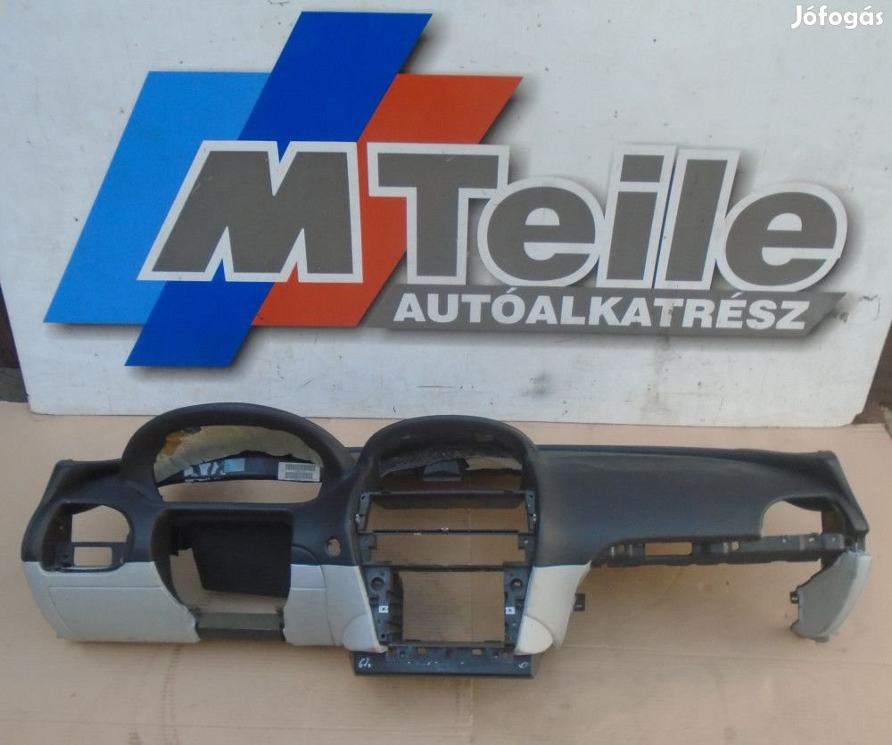[GYÁRI BONTOTT, JAVÍTOTT] BMW - MŰSZERFAL PÁRNA - 6-OS / E63 ; E64